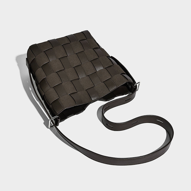 Clara Woven Bag Chocolate