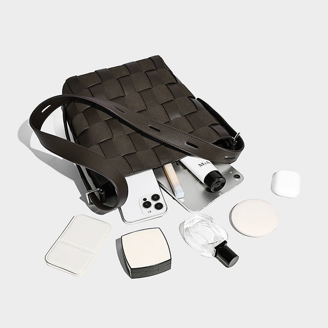 Clara Woven Bag Chocolate